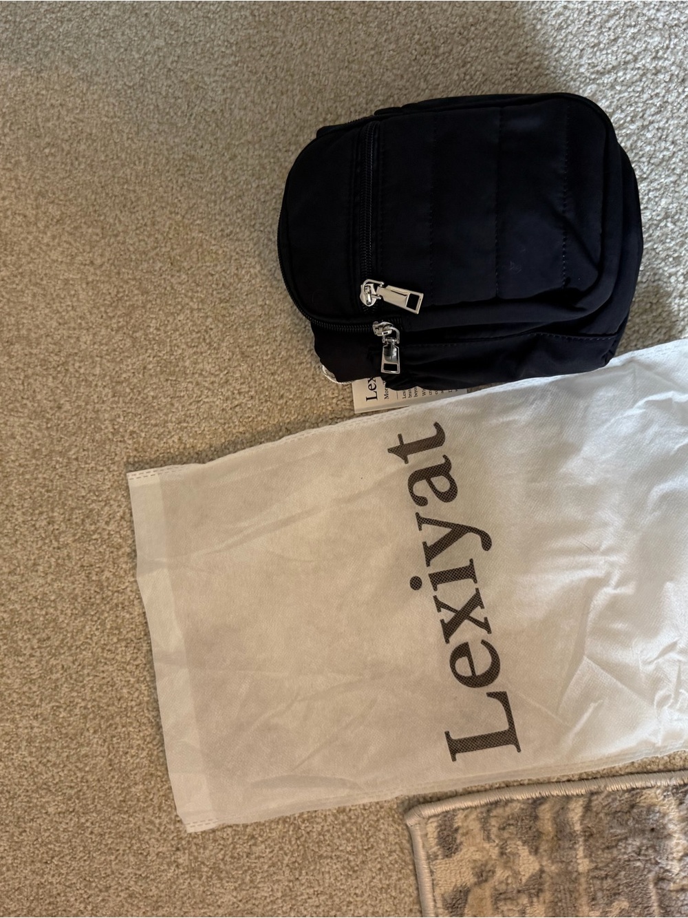 NWT Security travel bag Lexiyat